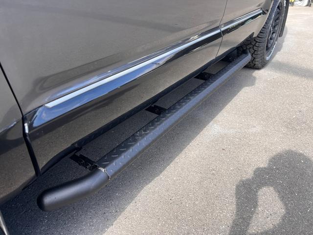 デリカＤ：５ Ｇ　パワーパッケージ　新品ヨコハマジオランダーＸ－ＡＴ／新品バトルシップアルミ／新品バンパーガード／新品サイドステップ／カスタム／両Ｐ／後席モニター／Ｂｌｕｅｔｏｏｔｈオーディオ／認定車／新品バッテリー／保証１年付／（14枚目）