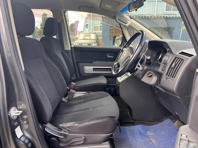 デリカＤ：５ Ｇ　パワーパッケージ　新品ヨコハマジオランダーＸ－ＡＴ／新品バトルシップアルミ／新品バンパーガード／新品サイドステップ／カスタム／両Ｐ／後席モニター／Ｂｌｕｅｔｏｏｔｈオーディオ／認定車／新品バッテリー／保証１年付／（25枚目）