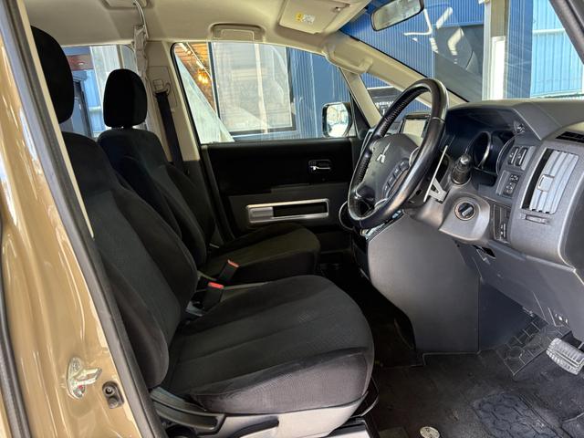 デリカＤ：５ Ｇ　パワーパッケージ　ベージュ全塗装カスタム／新品ＤＥＡＮアルミ／新品ジオランダーＸＡ－Ｔタイヤ／フロントプロテクター／両側電動ドア／ＥＴＣ／バックカメラ／クルコン／ステリモ／パドル／ナビ／フルセグＴＶ／ＢＴ（47枚目）