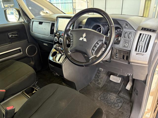 デリカＤ：５ Ｇ　パワーパッケージ　ベージュ全塗装カスタム／新品ＤＥＡＮアルミ／新品ジオランダーＸＡ－Ｔタイヤ／フロントプロテクター／両側電動ドア／ＥＴＣ／バックカメラ／クルコン／ステリモ／パドル／ナビ／フルセグＴＶ／ＢＴ（49枚目）