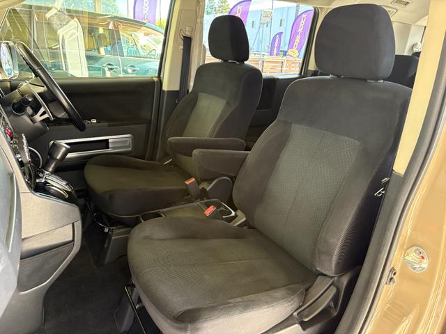 デリカＤ：５ Ｇ　パワーパッケージ　ベージュ全塗装カスタム／新品ＤＥＡＮアルミ／新品ジオランダーＸＡ－Ｔタイヤ／フロントプロテクター／両側電動ドア／ＥＴＣ／バックカメラ／クルコン／ステリモ／パドル／ナビ／フルセグＴＶ／ＢＴ（53枚目）