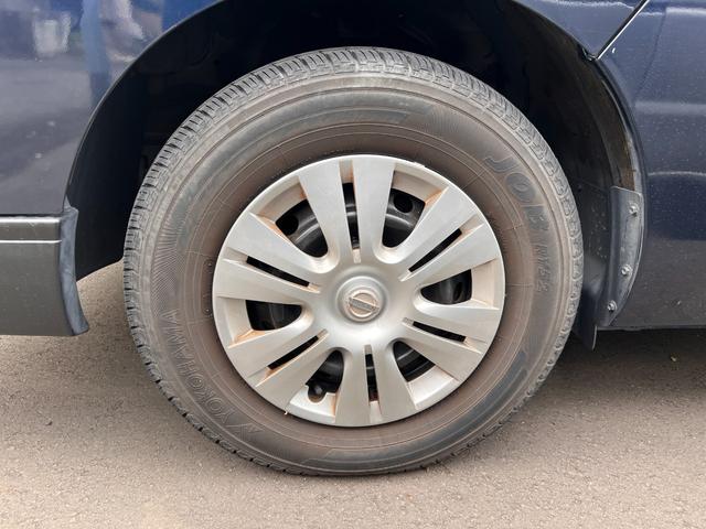 NV350キャラバンバン ロングDX 黒革調シートカバー/ナビ/TV/ETC2.0/キーレス/フォグランプ/保証1年/新品バッテリー付/3人乗り(9枚目)