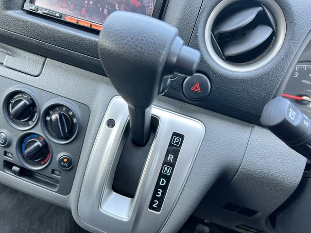 NV350キャラバンバン ロングDX 黒革調シートカバー/ナビ/TV/ETC2.0/キーレス/フォグランプ/保証1年/新品バッテリー付/3人乗り(23枚目)