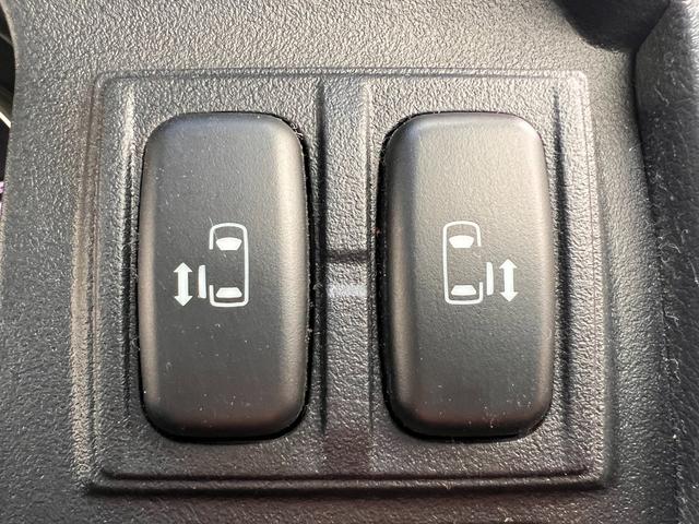 デリカＤ：５ Ｇ　パワーパッケージ　アーバンカーキ全塗装カスタム／新品Ｃ１０Ｓアルミ／新品ジオランダーＸ－ＡＴ／フロントプロテクタ／フォグランプ／両側電動ドア／ＥＴＣ／ナビ／フルセグ／Ｂカメラ／保証１年付／点検記録簿付／新品バッテリー付（51枚目）