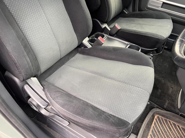 デリカＤ：５ Ｇ　パワーパッケージ　アーバンカーキ全塗装カスタム／新品Ｃ１０Ｓアルミ／新品ジオランダーＸ－ＡＴ／フロントプロテクタ／フォグランプ／両側電動ドア／ＥＴＣ／ナビ／フルセグ／Ｂカメラ／保証１年付／点検記録簿付／新品バッテリー付（58枚目）