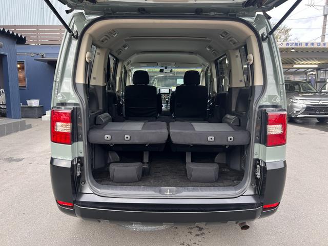 デリカＤ：５ Ｇ　パワーパッケージ　アーバンカーキ全塗装カスタム／新品Ｃ１０Ｓアルミ／新品ジオランダーＸ－ＡＴ／フロントプロテクタ／フォグランプ／両側電動ドア／ＥＴＣ／ナビ／フルセグ／Ｂカメラ／保証１年付／点検記録簿付／新品バッテリー付（74枚目）