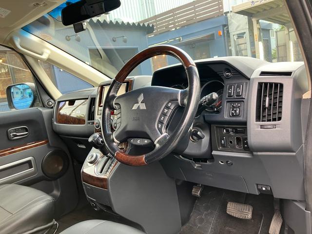 デリカＤ：５ シャモニー　新品グリルマーカー／新品ジオランダーＸ－ＡＴ／新品Ｄ１０Ｘアルミ／カスタム／新品バンパーガード／新品サイドステップ／両Ｐ／後席モニター／パワーシート／シートヒーター／Ｂｌｕｅｔｏｏｔｈ／Ｂカメ／認定車（28枚目）