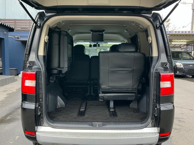 デリカＤ：５ シャモニー　新品グリルマーカー／新品ジオランダーＸ－ＡＴ／新品Ｄ１０Ｘアルミ／カスタム／新品バンパーガード／新品サイドステップ／両Ｐ／後席モニター／パワーシート／シートヒーター／Ｂｌｕｅｔｏｏｔｈ／Ｂカメ／認定車（42枚目）