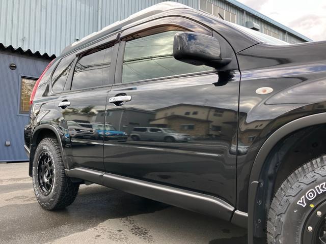 エクストレイル ２０Ｘｔ　新品タイヤＹＯＫＯＨＡＭＡジオランダーＸ－ＡＴ／新品アルミＭＬＪ－ＸＪ０４／リフトアップ／エスペリアコイル／ＮＩＳＳＡＮエンブレム／ハイパールーフレール／保証１年付／新品バッテリー／認定車（41枚目）