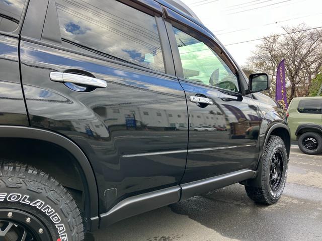 エクストレイル ２０Ｘｔ　新品タイヤＹＯＫＯＨＡＭＡジオランダーＸ－ＡＴ／新品アルミＭＬＪ－ＸＪ０４／リフトアップ／エスペリアコイル／ＮＩＳＳＡＮエンブレム／ハイパールーフレール／保証１年付／新品バッテリー／認定車（44枚目）