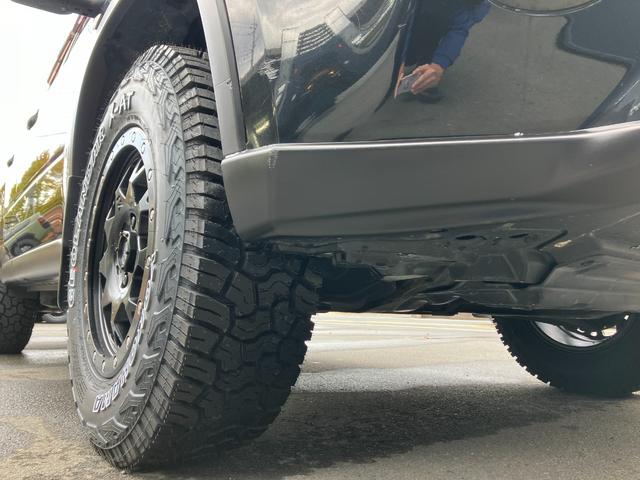 エクストレイル ２０Ｘｔ　新品タイヤＹＯＫＯＨＡＭＡジオランダーＸ－ＡＴ／新品アルミＭＬＪ－ＸＪ０４／リフトアップ／エスペリアコイル／ＮＩＳＳＡＮエンブレム／ハイパールーフレール／保証１年付／新品バッテリー／認定車（53枚目）