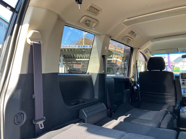 デリカＤ：５ Ｇ　パワーパッケージ　シダーグリーン全塗装カスタム／新品ＴＯＹＯタイヤ／新品社外アルミ／新品キャリア・ラック／新品社外ステアリング／リフトアップ／新品マーカー／新品オーバーフェンダー／認定車／新品バッテリー／保証１年（47枚目）