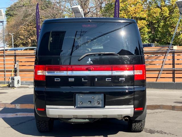 デリカＤ：５ Ｇ　パワーパッケージ　シダーグリーン全塗装カスタム／新品ＴＯＹＯタイヤ／新品社外アルミ／新品キャリア・ラック／新品社外ステアリング／リフトアップ／新品マーカー／新品オーバーフェンダー／認定車／新品バッテリー／保証１年（66枚目）