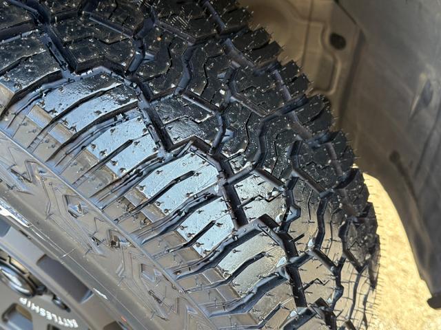 エクストレイル 20Xtt スティンググレー全塗装カスタム/新品YOKOHAMAジオランダーX-ATタイヤ/新品バトルシップアルミ/全席シートヒーター/認定車/新品バッテリー/保証1年/TV/Bluetooth/Bカメラ/(11枚目)