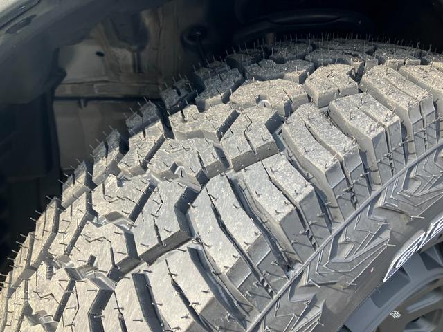 デリカD:5 G パワーパッケージ 新品バンパーガード/新品サイドステップ/新品タイヤYOKOHAMAジオランダーX-AT/新品アルミロクサーニバトルシップ/Bカメラ/新品バッテリー/保証1年付/認定車/両側パワスラ/リアモニター(10枚目)