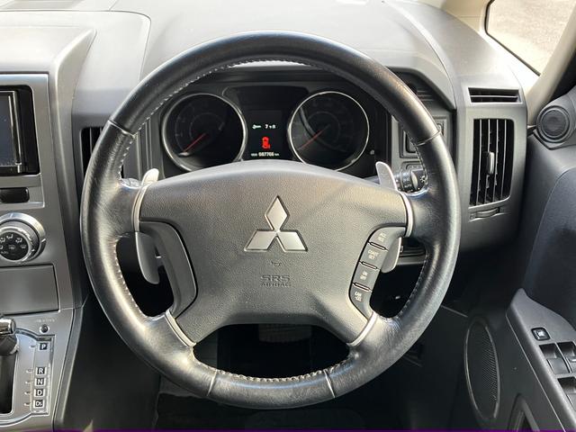 デリカD:5 G パワーパッケージ 新品バンパーガード/新品サイドステップ/新品タイヤYOKOHAMAジオランダーX-AT/新品アルミロクサーニバトルシップ/Bカメラ/新品バッテリー/保証1年付/認定車/両側パワスラ/リアモニター(28枚目)