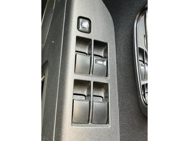 デリカD:5 G パワーパッケージ 新品バンパーガード/新品サイドステップ/新品タイヤYOKOHAMAジオランダーX-AT/新品アルミロクサーニバトルシップ/Bカメラ/新品バッテリー/保証1年付/認定車/両側パワスラ/リアモニター(36枚目)