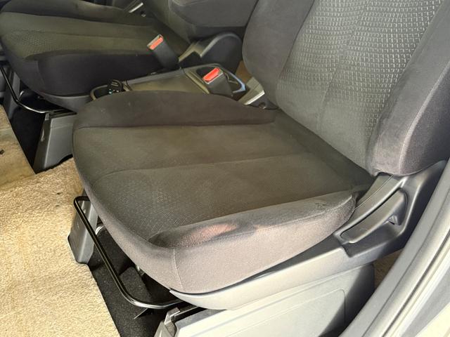 デリカD:5 D パワーパッケージ 新品バスターズルーフラック/新品YOKOHAMAジオランダータイヤ/新品D10Xアルミ/新品バンパーガード/新品サイドステップ/新品グリルマーカー/保証1年/認定車/新品バッテリー/両側パワスラ(37枚目)