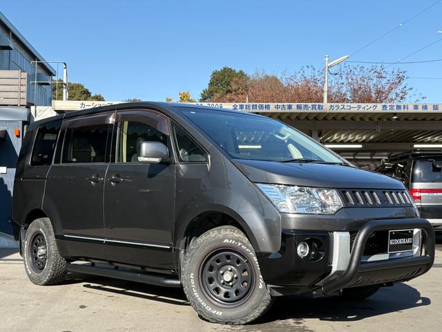 デリカD:5 D パワーパッケージ 新品バンパーガード/新品サイドステップ/新品シートカバー/グリルペイント/後席モニター/シートヒーター/グッドリッチタイヤ/デイトナホイール/Bカメラ/両側パワスラ/保証1年/認定車/新品バッテリー(5枚目)