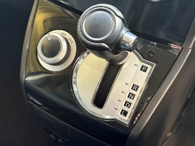 デリカD:5 D パワーパッケージ 新品バンパーガード/新品サイドステップ/新品シートカバー/グリルペイント/後席モニター/シートヒーター/グッドリッチタイヤ/デイトナホイール/Bカメラ/両側パワスラ/保証1年/認定車/新品バッテリー(22枚目)