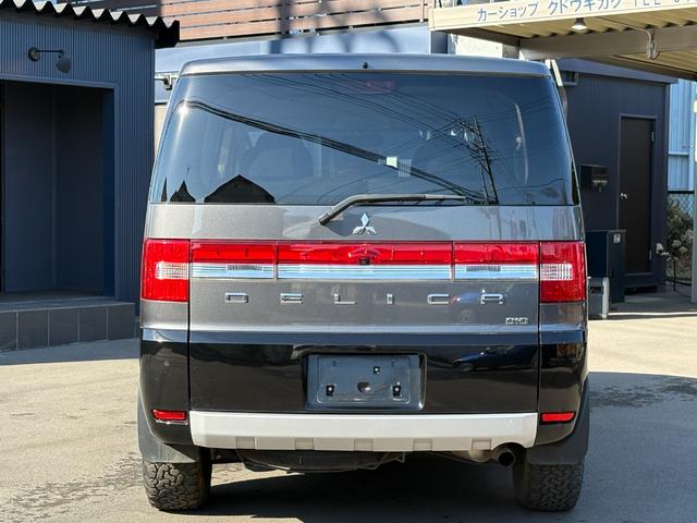 デリカD:5 D パワーパッケージ 新品バンパーガード/新品サイドステップ/新品シートカバー/グリルペイント/後席モニター/シートヒーター/グッドリッチタイヤ/デイトナホイール/Bカメラ/両側パワスラ/保証1年/認定車/新品バッテリー(71枚目)