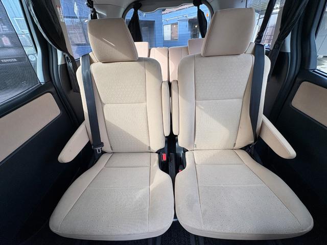 ノア ハイブリッドＧ　アンヴイルグレー全塗装カスタム／新品ＭＯＮＳＴＡＲタイヤ／新品ＪＰ２０９アルミ／後席モニター／リアスポイラー／シートヒーター／バックカメラ／両側パワスラ／Ｂｌｕｅｔｏｏｔｈオーディオ／保証１年（67枚目）