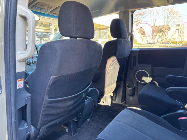 デリカD:5 G パワーパッケージ ベージュ全塗装/カスタム/新品ロックケリーMX-W/新品ジオランダーX-AT/フロントプロテクター/両側パワスラ/BTオーディオ/Bカメラ/スマキー/新品バッテリー/保証1年/フルセグ/後席モニター(68枚目)