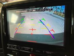 バックカメラが装着されています。大きい車なのでバックカメラが付いていると安心です！ 6