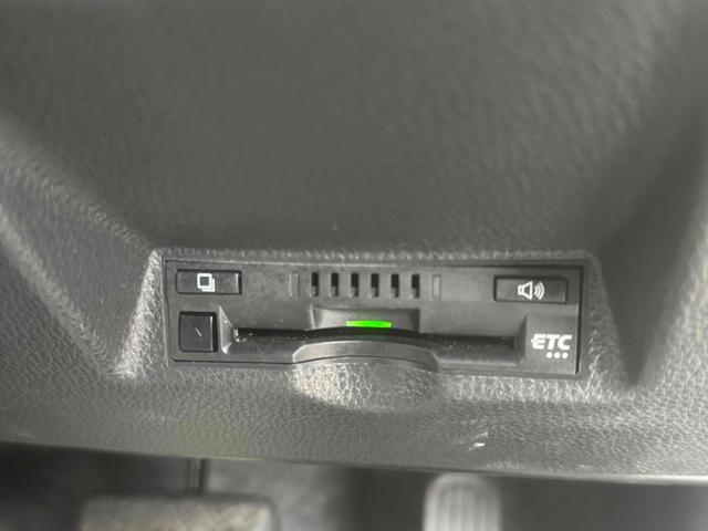 ヤリスクロス ハイブリッドG 純正ナビ全周囲カメラブラインドスポットモニターETC純正アルミLEDライト(6枚目)