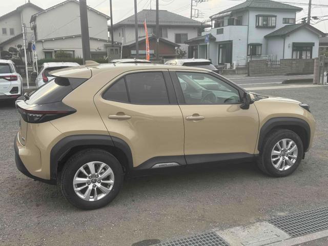 ヤリスクロス ハイブリッドG 純正ナビ全周囲カメラブラインドスポットモニターETC純正アルミLEDライト(17枚目)