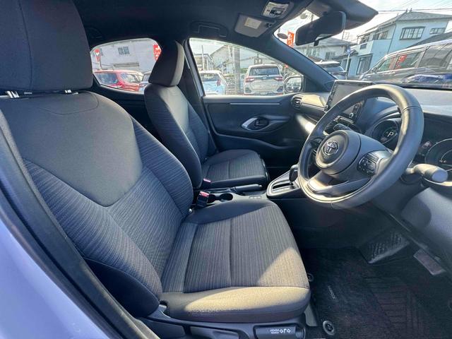 ヤリス 純正ナビバックカメラLEDライト左右シートヒーター(7枚目)