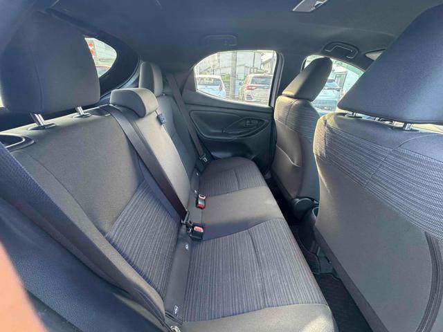 ヤリス 純正ナビバックカメラLEDライト左右シートヒーター(20枚目)