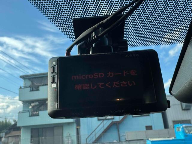 アクア 純正ナビフルセグTV全周囲カメラETCパワーシート前後ドライブレコーダーLEDライトブラインドスポットモニター(8枚目)