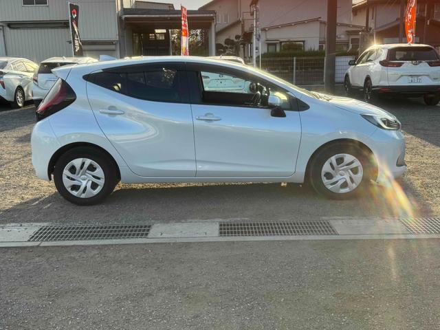 アクア 純正ナビフルセグTV全周囲カメラETCパワーシート前後ドライブレコーダーLEDライトブラインドスポットモニター(17枚目)