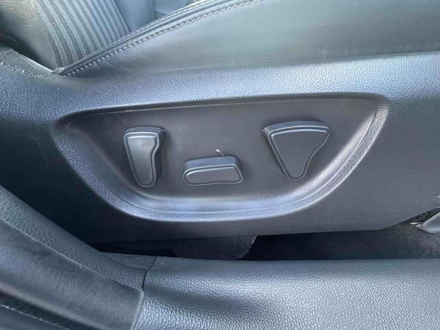 アクア 純正ナビフルセグTV全周囲カメラETCパワーシート前後ドライブレコーダーLEDライトブラインドスポットモニター(33枚目)