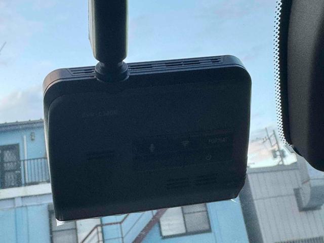 デリカＤ：５ Ｇ　パワーパッケージ　後部座席モニターアルパインナビフルセグＴＶバックカメラＥＴＣパワーバックドアＬＥＤライト純正アルミＥＴＣ両側電動スライドドアＨＤＭＩ端子（7枚目）
