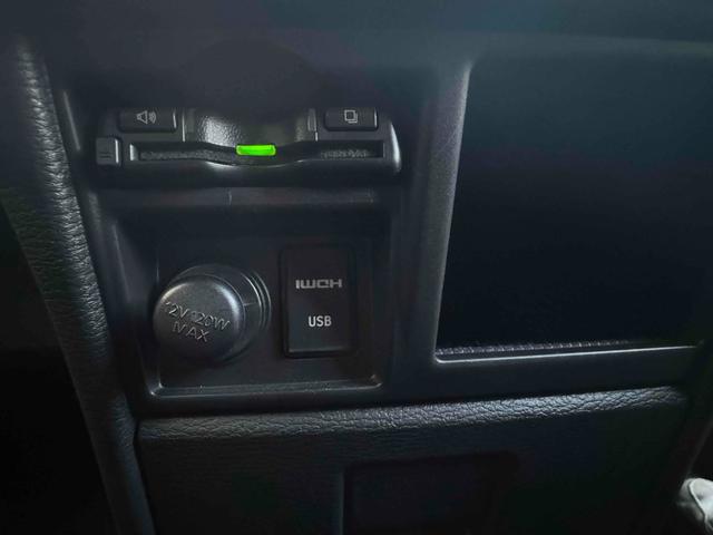 デリカＤ：５ Ｇ　パワーパッケージ　後部座席モニターアルパインナビフルセグＴＶバックカメラＥＴＣパワーバックドアＬＥＤライト純正アルミＥＴＣ両側電動スライドドアＨＤＭＩ端子（10枚目）