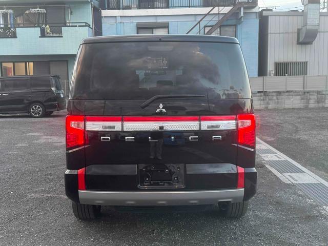 デリカＤ：５ Ｇ　パワーパッケージ　後部座席モニターアルパインナビフルセグＴＶバックカメラＥＴＣパワーバックドアＬＥＤライト純正アルミＥＴＣ両側電動スライドドアＨＤＭＩ端子（16枚目）