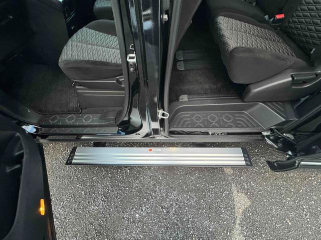 デリカＤ：５ Ｇ　パワーパッケージ　後部座席モニターアルパインナビフルセグＴＶバックカメラＥＴＣパワーバックドアＬＥＤライト純正アルミＥＴＣ両側電動スライドドアＨＤＭＩ端子（33枚目）