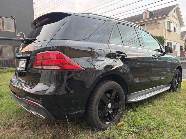 ＧＬＥ ＧＬＥ３５０ｄ　４マチックスポーツ　４ＷＤ　オートクルーズコントロール　ナビ　ヘッドライトウォッシャー　アルミホイール　シートヒーター　ＡＴ　盗難防止システム　ＣＤ　ＡＢＳ　ＥＳＣ　エアコン　パワーステアリング　パワーウィンドウ（17枚目）