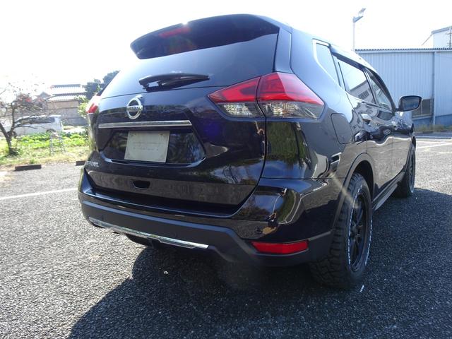 エクストレイル ２０Ｘ　切り替え式４ＷＤ／新品マークレスグリル／新品ホワイトレター１８インチタイヤ＆１８インチＡＷ／カロッツェリアナビＴＶ／バックカメラ／Ｂｌｕｅｔｏｏｔｈオーディオ／パワーバックドア（11枚目）