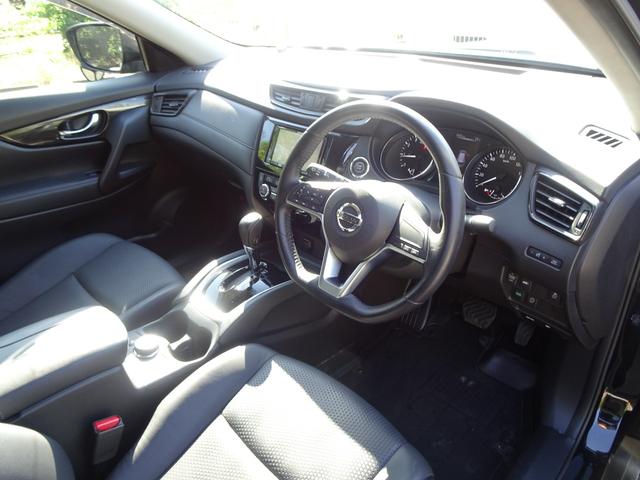 エクストレイル ２０Ｘ　切り替え式４ＷＤ／新品マークレスグリル／新品ホワイトレター１８インチタイヤ＆１８インチＡＷ／カロッツェリアナビＴＶ／バックカメラ／Ｂｌｕｅｔｏｏｔｈオーディオ／パワーバックドア（18枚目）