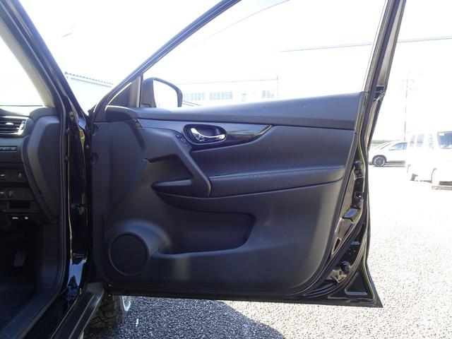 エクストレイル ２０Ｘ　切り替え式４ＷＤ／新品マークレスグリル／新品ホワイトレター１８インチタイヤ＆１８インチＡＷ／カロッツェリアナビＴＶ／バックカメラ／Ｂｌｕｅｔｏｏｔｈオーディオ／パワーバックドア（23枚目）