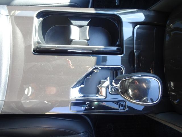 クラウンハイブリッド アスリートＳ　黒革シート／パワーシート／シートクーラー＆ヒーター／ステアリングヒーター／プリクラッシュＳ／レーダークルーズコントロール／ビルトインＥＴＣ／純正ナビ＆バックカメラ／地デジ／Ｂｌｕｅｔｏｏｔｈオーディオ（32枚目）