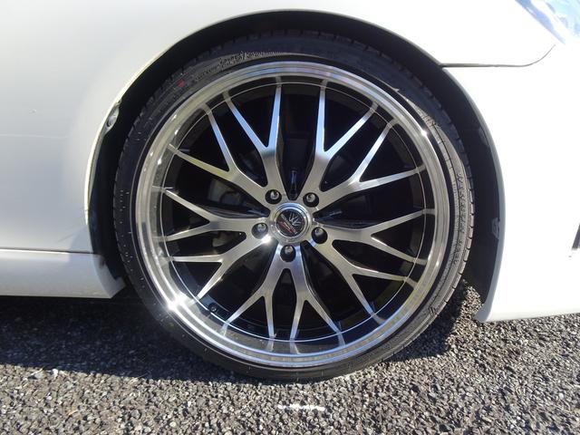 ホイールは４本とも新品ですのでガリ傷はございません！最近は２０インチタイヤでも１本８０００円からと低価格なタイヤが多数ありますので、コストを抑えて乗ることができます