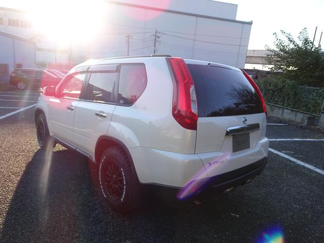 エクストレイル ２０Ｘｔｔ　切り替え式４ＷＤ／新品１６インチホイール＆新品ホワイトレター１６インチタイヤ／Ｂｌｕｅｔｏｏｔｈオーディオ／純正ナビＴＶ＆バックカメラ／全席シートヒーター（9枚目）