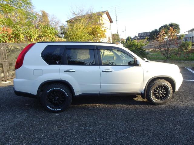 エクストレイル ２０Ｘｔｔ　切り替え式４ＷＤ／新品１６インチホイール＆新品ホワイトレター１６インチタイヤ／Ｂｌｕｅｔｏｏｔｈオーディオ／純正ナビＴＶ＆バックカメラ／全席シートヒーター（12枚目）