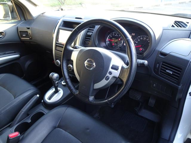 エクストレイル ２０Ｘｔｔ　切り替え式４ＷＤ／新品１６インチホイール＆新品ホワイトレター１６インチタイヤ／Ｂｌｕｅｔｏｏｔｈオーディオ／純正ナビＴＶ＆バックカメラ／全席シートヒーター（18枚目）