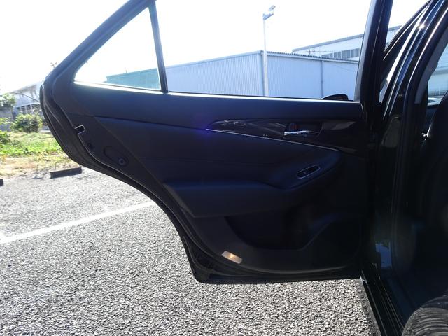 クラウンハイブリッド アスリートＳ　黒革シート／パワーシート／シートクーラー＆ヒーター／ステアリングヒーター／クルーズコントロール／ビルトインＥＴＣ／純正ナビ＆バックカメラ／地デジ／Ｂｌｕｅｔｏｏｔｈオーディオ（26枚目）