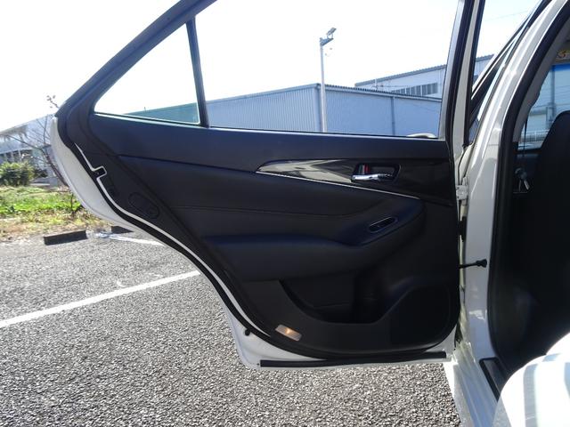 クラウンハイブリッド アスリートＳ　パワーシート／シートヒーター／ステアリングヒーター／クルーズコントロール／ビルトインＥＴＣ／純正ナビＴＶ＆バックカメラ／Ｂｌｕｅｔｏｏｔｈオーディオ（26枚目）